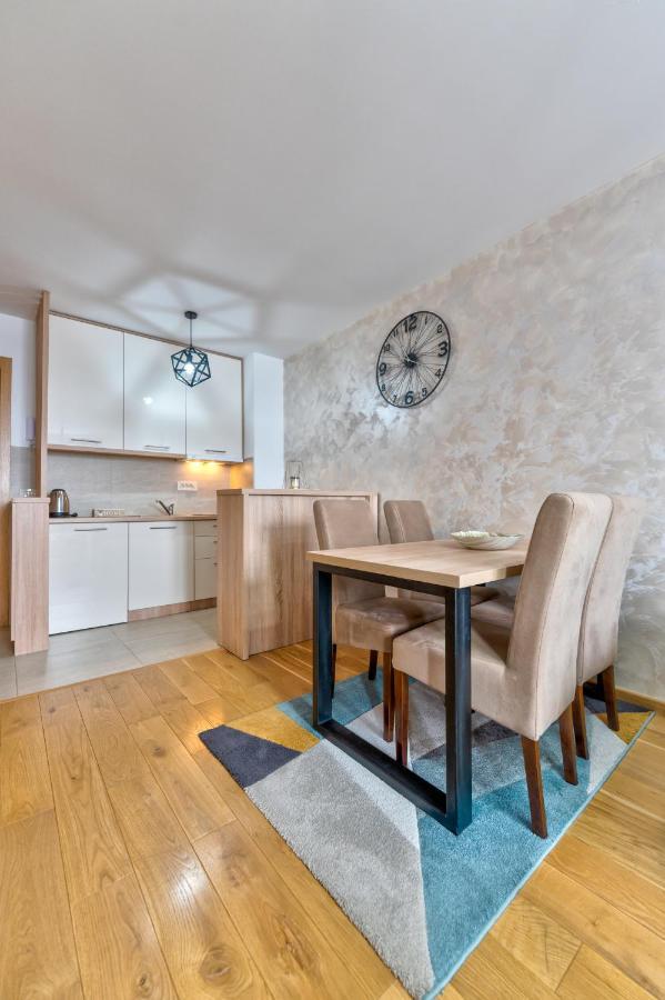 Neo Apartment